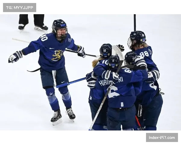 芬兰男冰体系化防守与中路传导 铜牌战控制比赛节奏