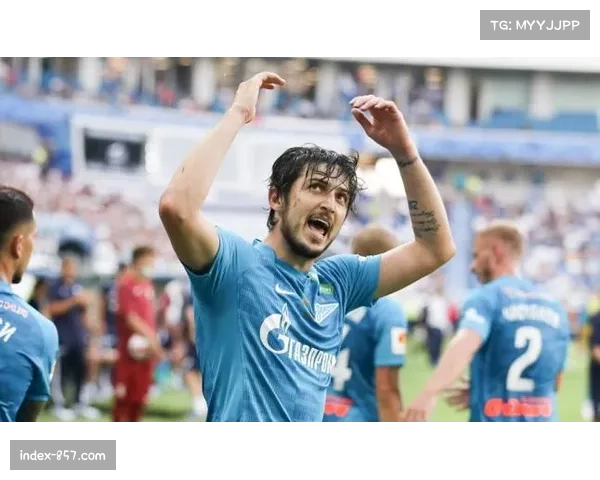 苏莱25场6球效率稳定,罗马年轻前锋成长轨迹符合预期